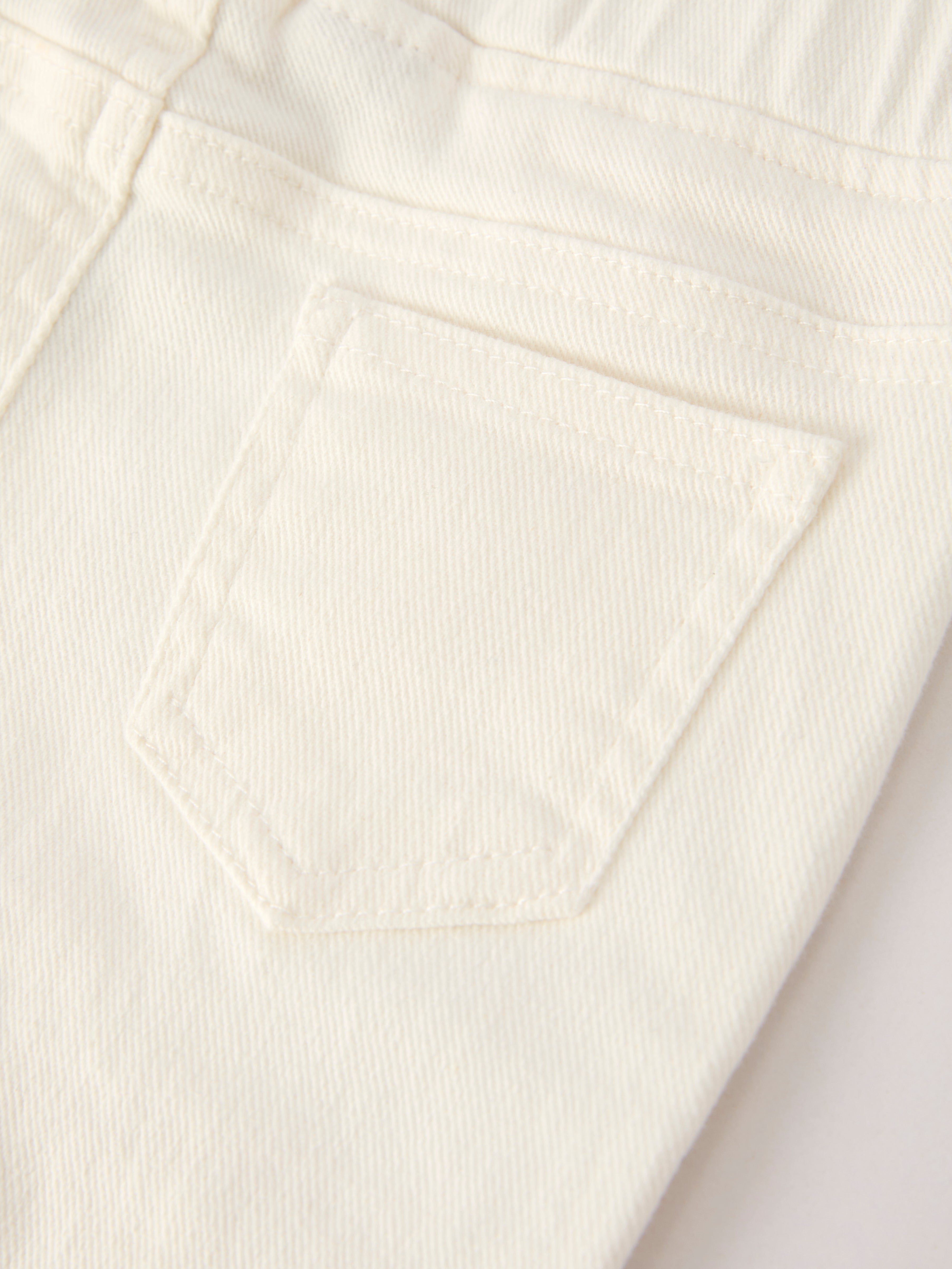 Charming White Denim Pants with Cute Bows