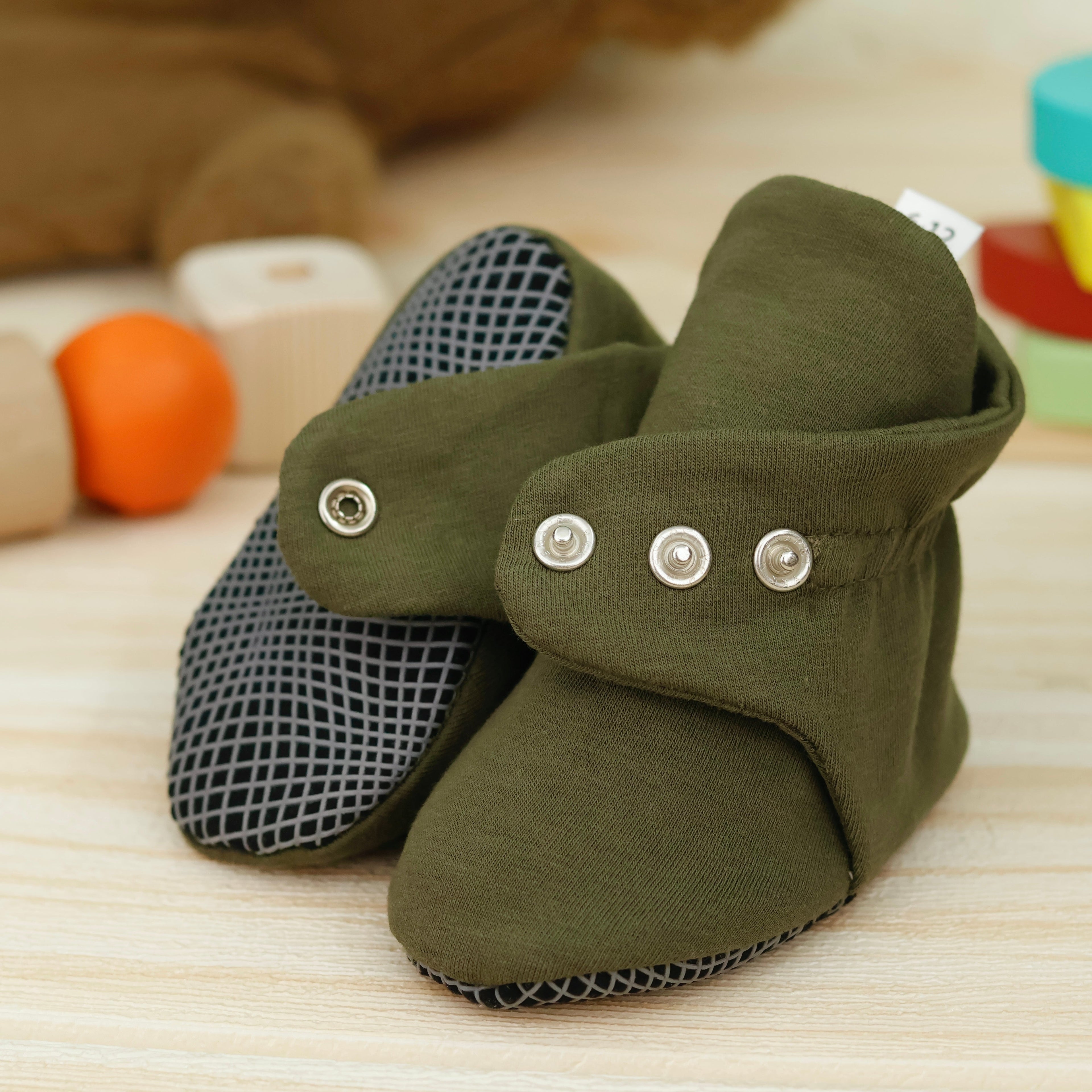 Organic Cotton Baby Booties, Non-Slip Sole, Cotton Newborn Booties Home Nursery Shoes, Khaki