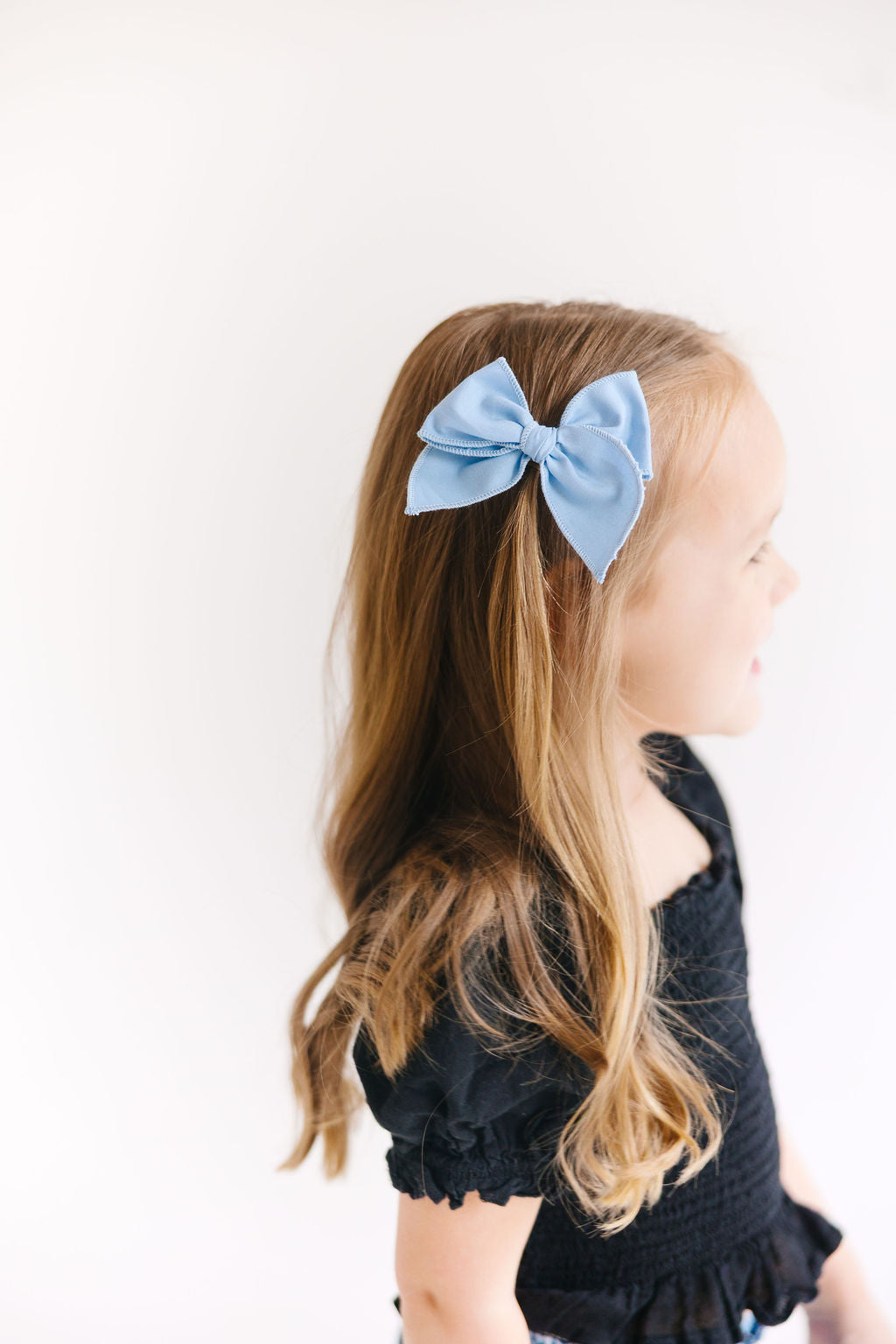 White Solid Small Bow